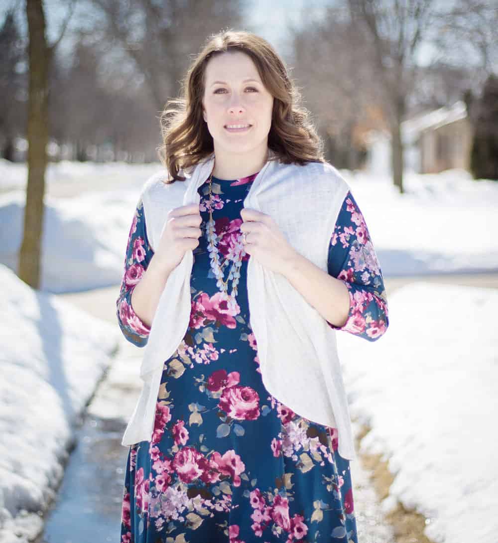 This ladies cardie pattern is a quick, easy sew! The Circle Cardie by Rebecca Page has a stunning, and stylish, waterfall drape.