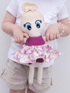 It’s time for another adorable little pattern! Introducing the Sienna Ballerina Doll Pattern. Includes three sizes - small, medium, and large.