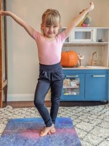 Sew this deliciously comfy yoga pants pattern with pockets! Includes sizes 12 months to 12 years