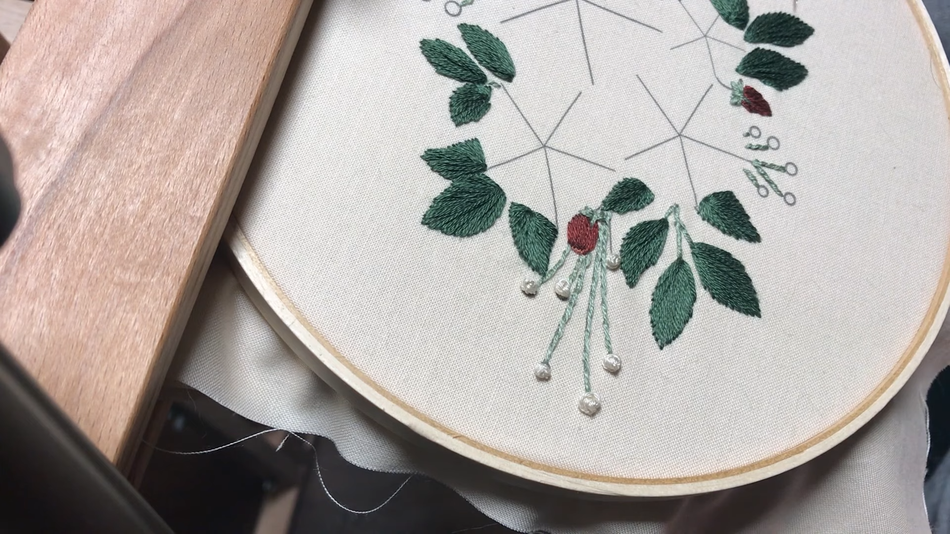 rose embroidery 3